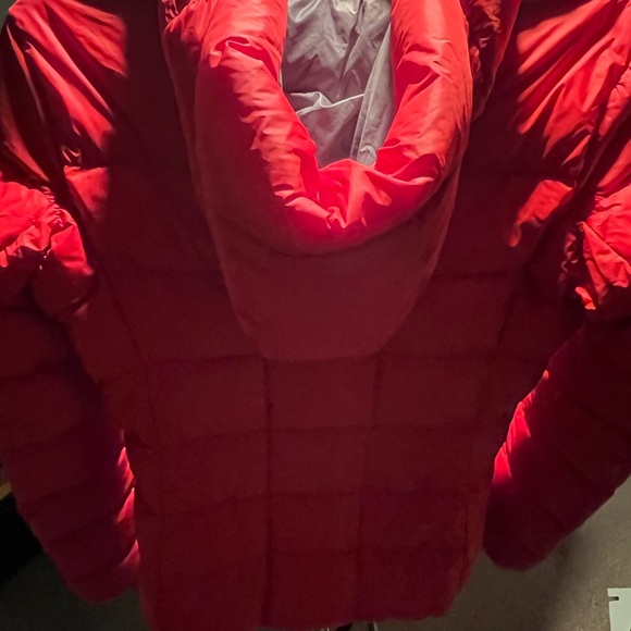 Like new women’s coat - Picture 3 of 4